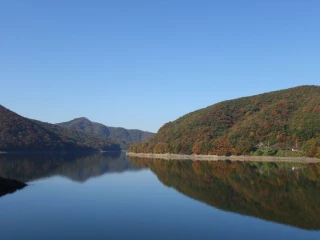 c7e6894b1152fde278f02ddce332281e895e61dc.jpg