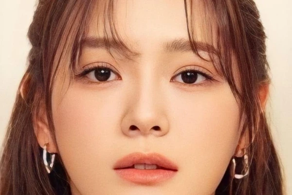 김세정